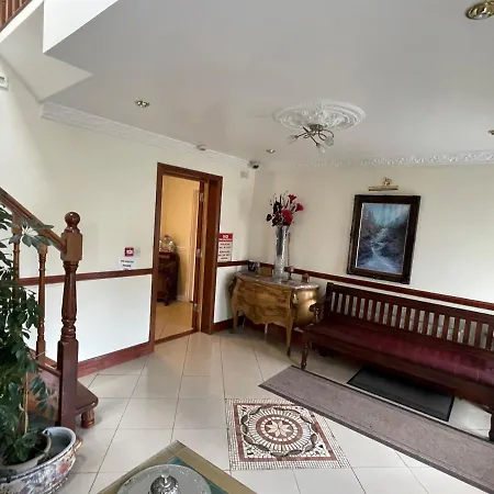Goldendawn Guest house Citywest